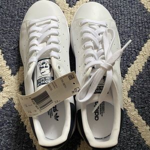 BRAND NEW Stan Smiths in Navy